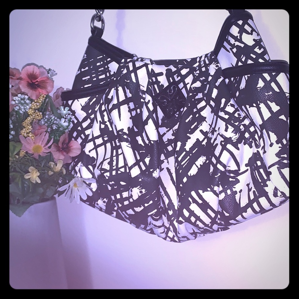 🌻Simply Vera Wang shoulder bag🌻